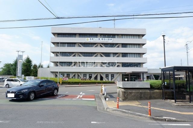 役所　飯能市役所（役所）まで570m