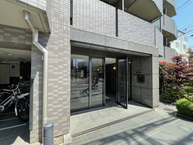 エントランス　ルーブル池袋　豊島区西池袋２