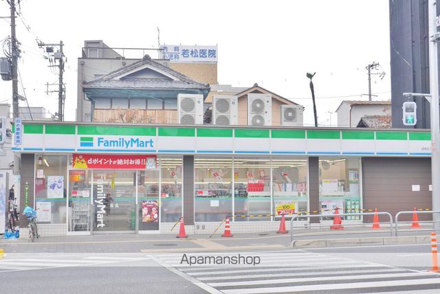 コンビニ　ファミリーマート（コンビニ）まで398m