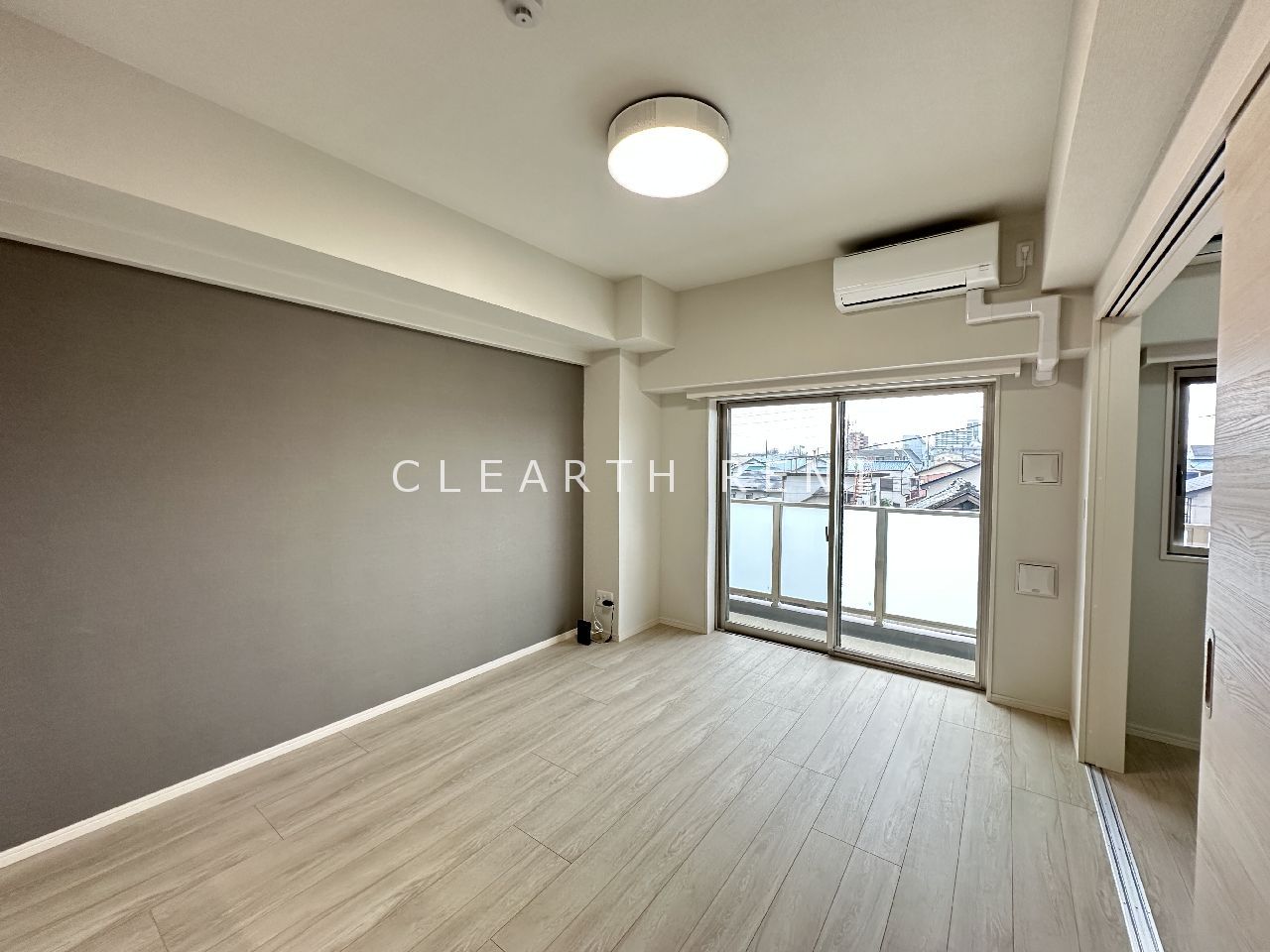 居室・リビング　同タイプ別住戸写真となります。現況と異なる場合がございます。