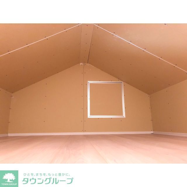 収納　屋根裏収納