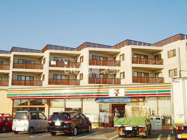 コンビニ　セブンイレブン（たつのこアリーナ前）（コンビニ）まで520m