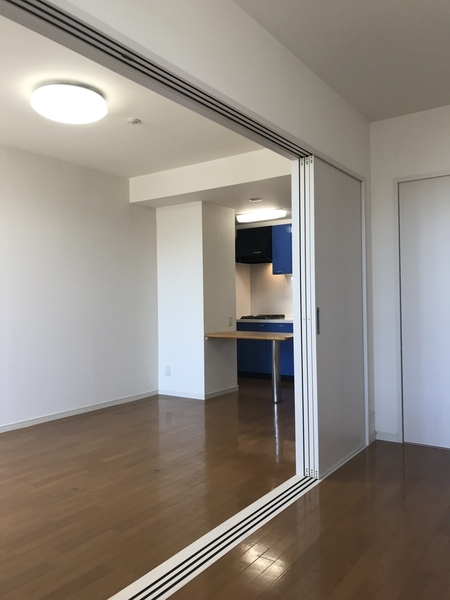 居室・リビング　同シリーズ物件のモデルルームになります※現況優先