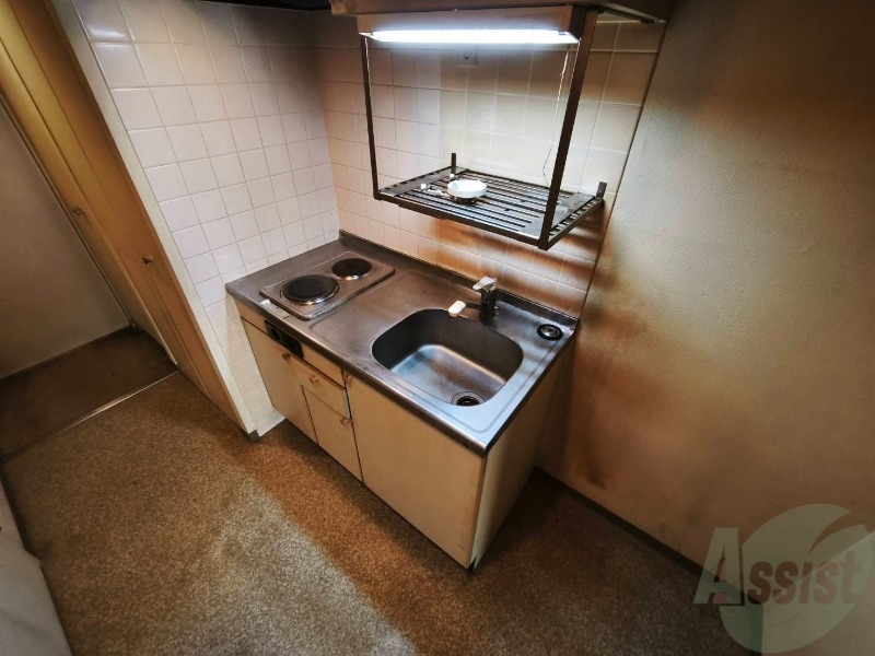 キッチン　ＩＨクッキングヒーターが設置されていて、便利ですね～。