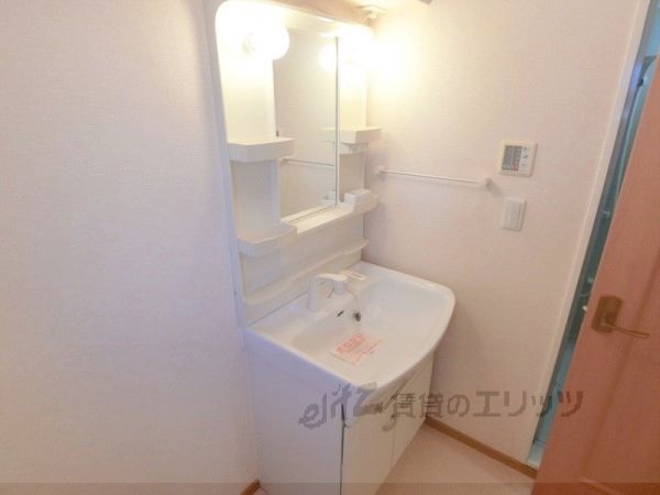 洗面設備　洗面所