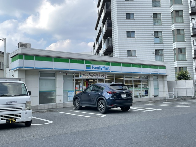 コンビニ　ファミリーマートMG溝口六丁目店（コンビニ）まで672m