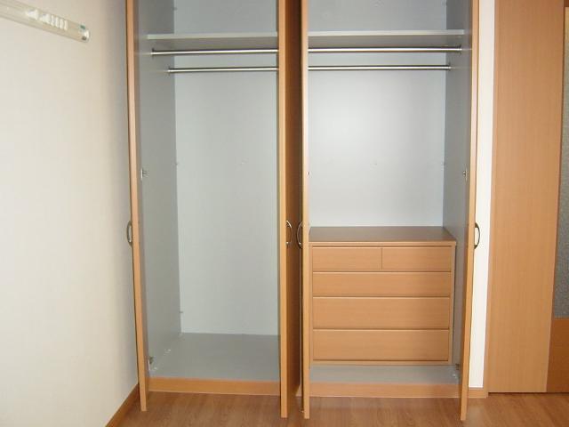 収納　クローゼット