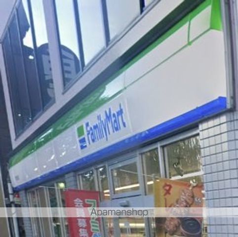 コンビニ　ファミリーマート堺市役所前店（コンビニ）まで438m