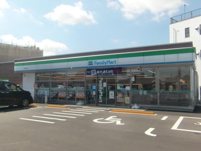 コンビニ　ファミリーマート川越天沼店（コンビニ）まで145m