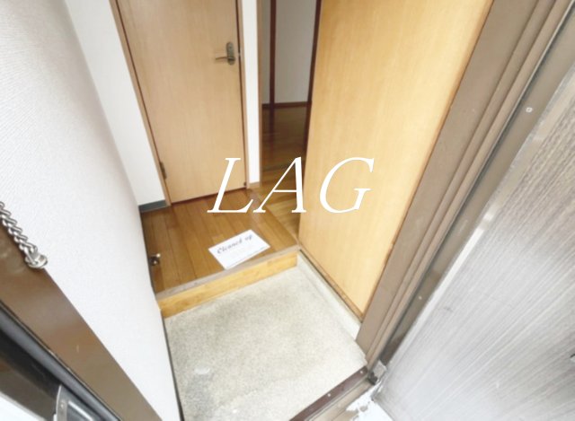 玄関　玄関です。