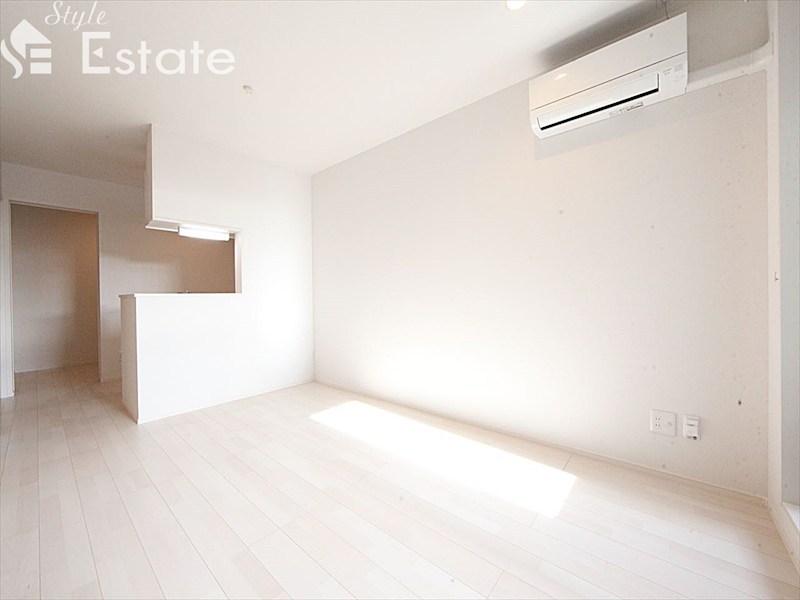 居室・リビング　同仕様写真