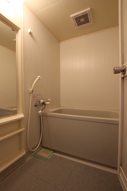 バス・シャワールーム　同物件別号室