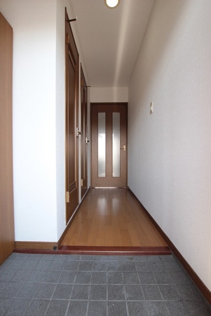 玄関　同物件別号室