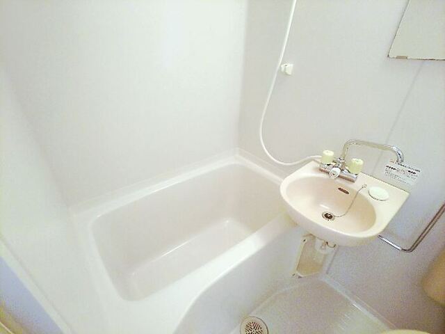 バス・シャワールーム　バス