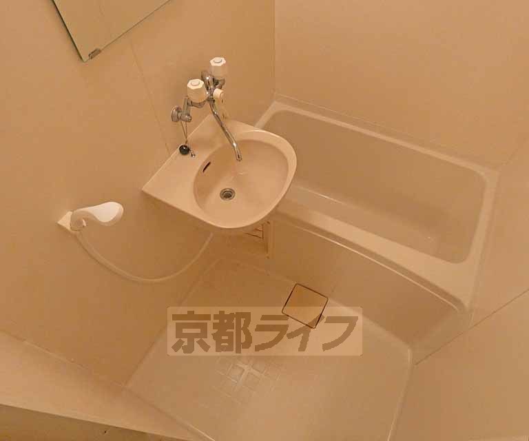 バス・シャワールーム　浴室です。