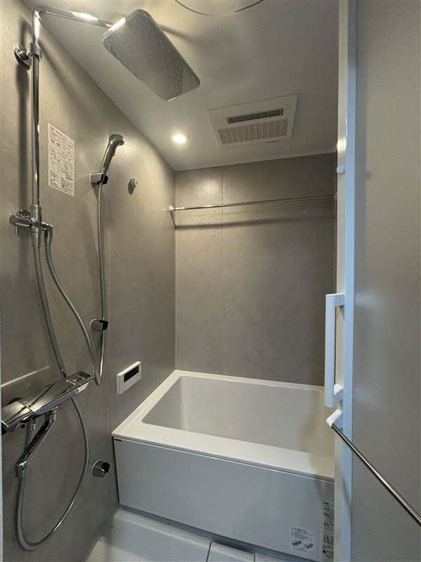 その他部屋・スペース　心地よいリラックス空間が広がる浴室です