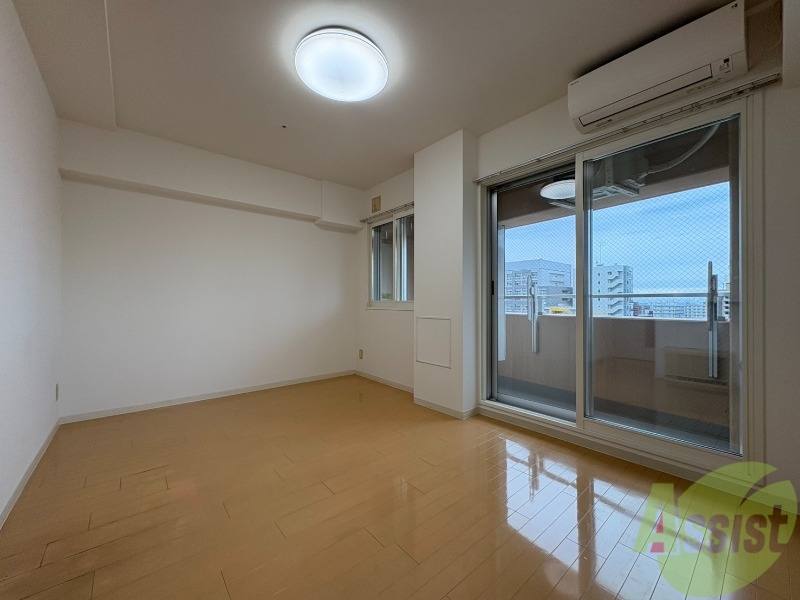 居室・リビング　広くてキレイなお部屋が広がっていて、充実した生活が送れそう。