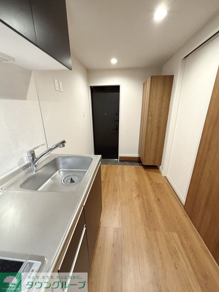 玄関　キッチン