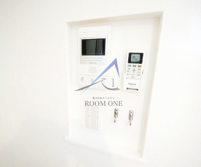 セキュリティ　モニター付きインターホンです。