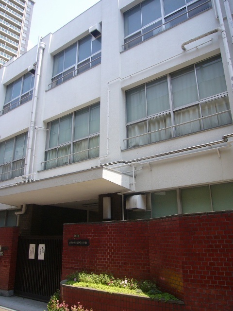 小学校　大阪市立豊崎小学校（小学校）まで376m