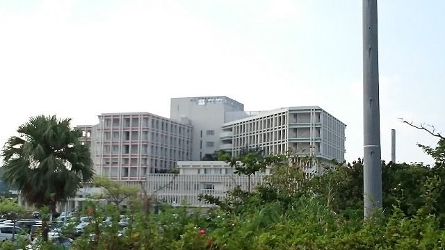病院　沖縄県立南部医療センター（病院）まで1100m