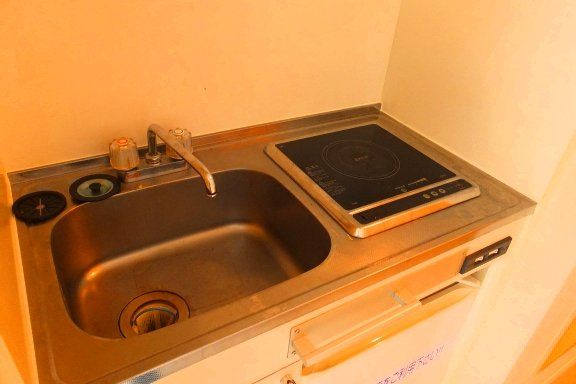 キッチン　同タイプ物件のため、形状や間取りサイズ等実際とは異なります。