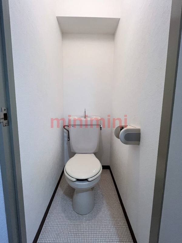 トイレ　別室反転