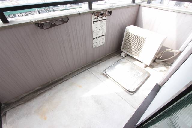 バルコニー　奥行きのあるベランダです