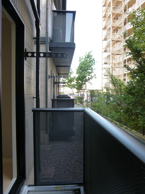 バルコニー　写真は別号室です