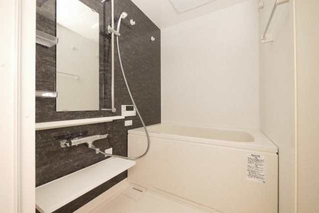 バス・シャワールーム　バス・シャワールーム