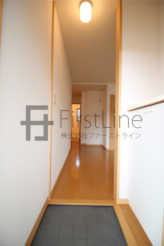 玄関　１Fの写真です