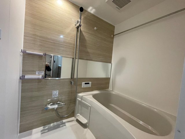 バス・シャワールーム　追い炊き機能＆浴室乾燥機付き