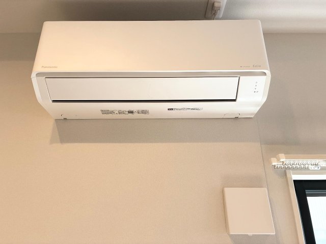 その他設備　外出先からスマホ操作可能な最新エアコン