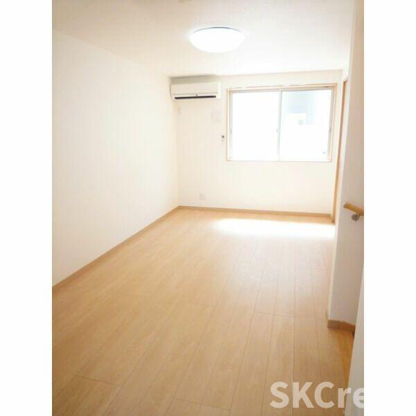 居室・リビング　別号室の写真です