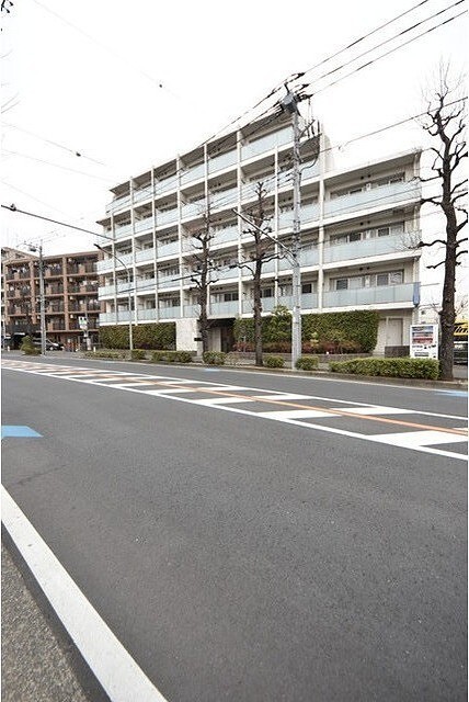 建物外観　外観タイル張りです