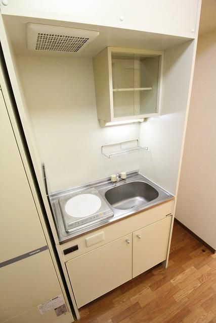 キッチン　★コンパクトなシステムキッチン★