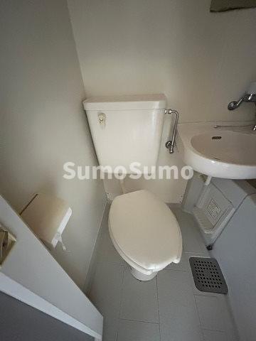 トイレ　ゆったりとした空間のトイレです