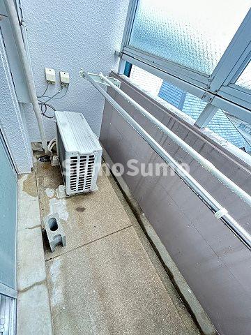 バルコニー　お洗濯にも便利なバルコニー付き
