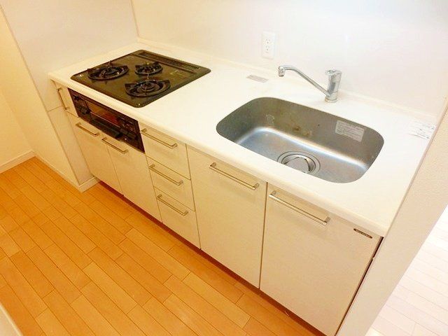 キッチン　★３口ガスシステムキッチン★