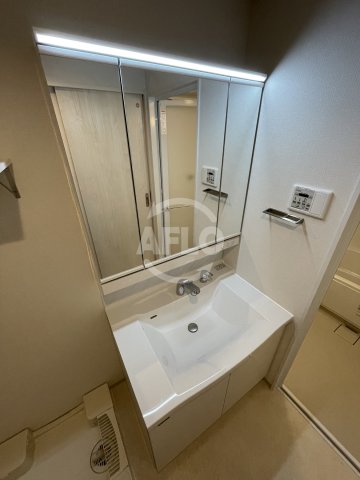 洗面設備　GRAND VILLASSE 福島　独立洗面台