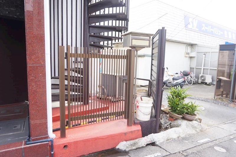 エントランス　建物入口