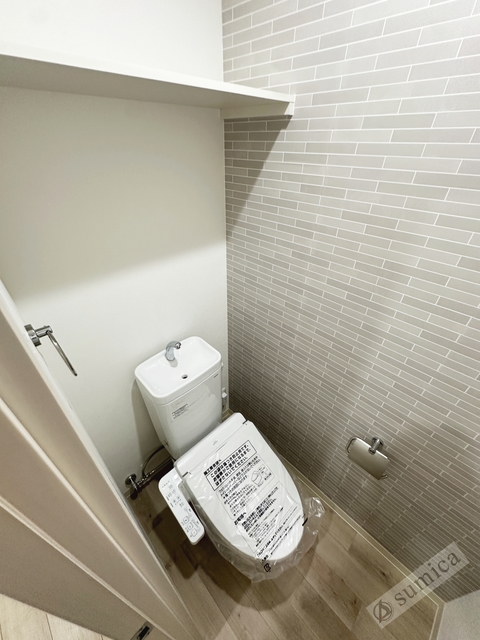 トイレ　温水洗浄便座