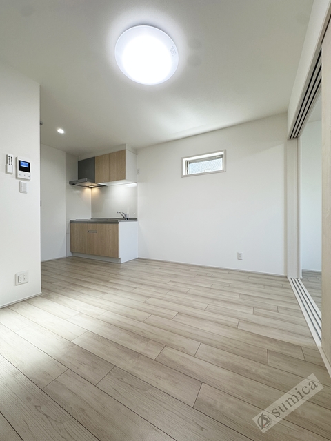 居室・リビング　角部屋となっております♪♪