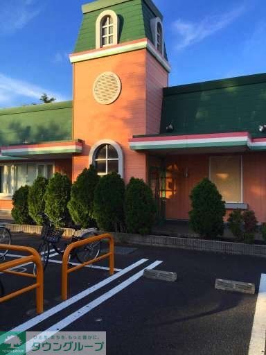 その他　サイゼリヤ　147ｍ　徒歩２分