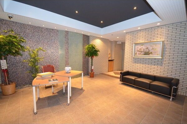 ロビー　初期費用分割可★ご希望の場所まで無料送迎サービス付♪