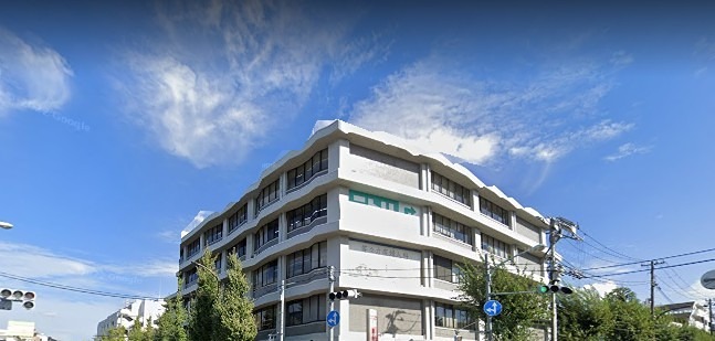 郵便局　目黒郵便局（学芸大学）（郵便局）まで199m