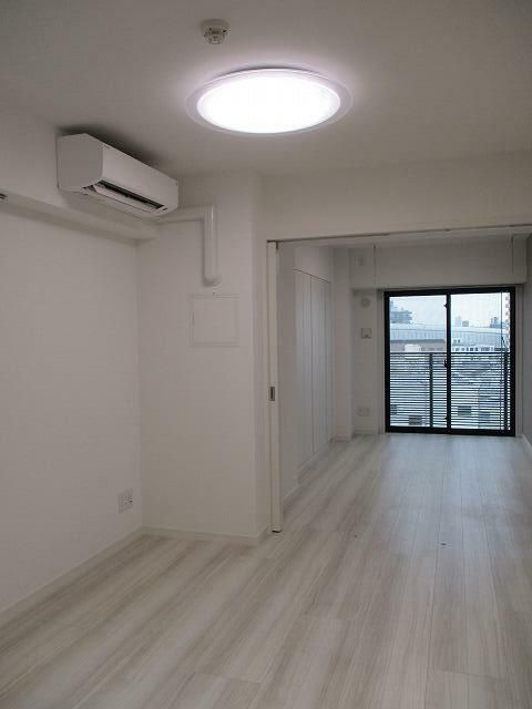 居室・リビング　☆広々としたリビング☆ ※床カラー等が異なる場合あり※