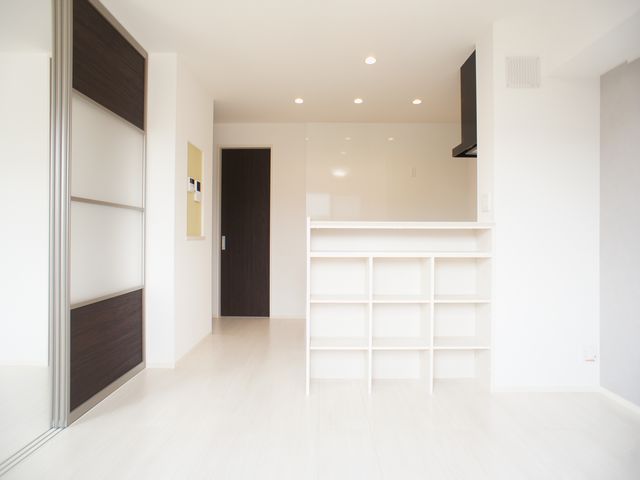 居室・リビング　会話をしながらお料理できる対面キッチンです♪