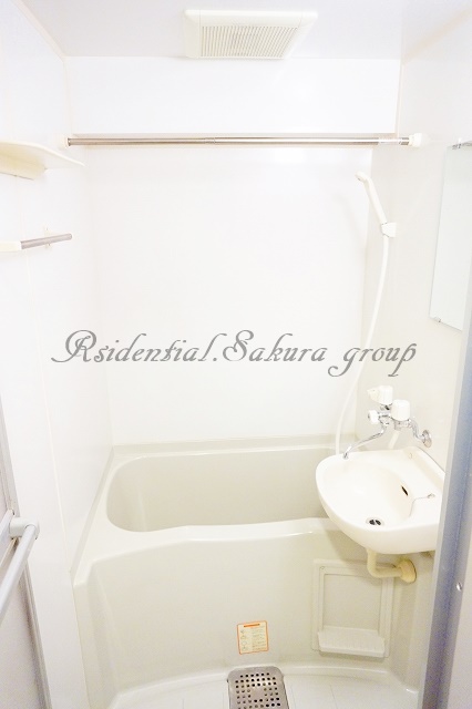 バス・シャワールーム　日々の疲れを癒すお風呂です♪