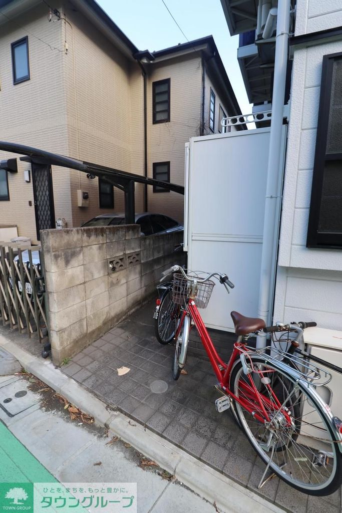 駐車場　駐車場